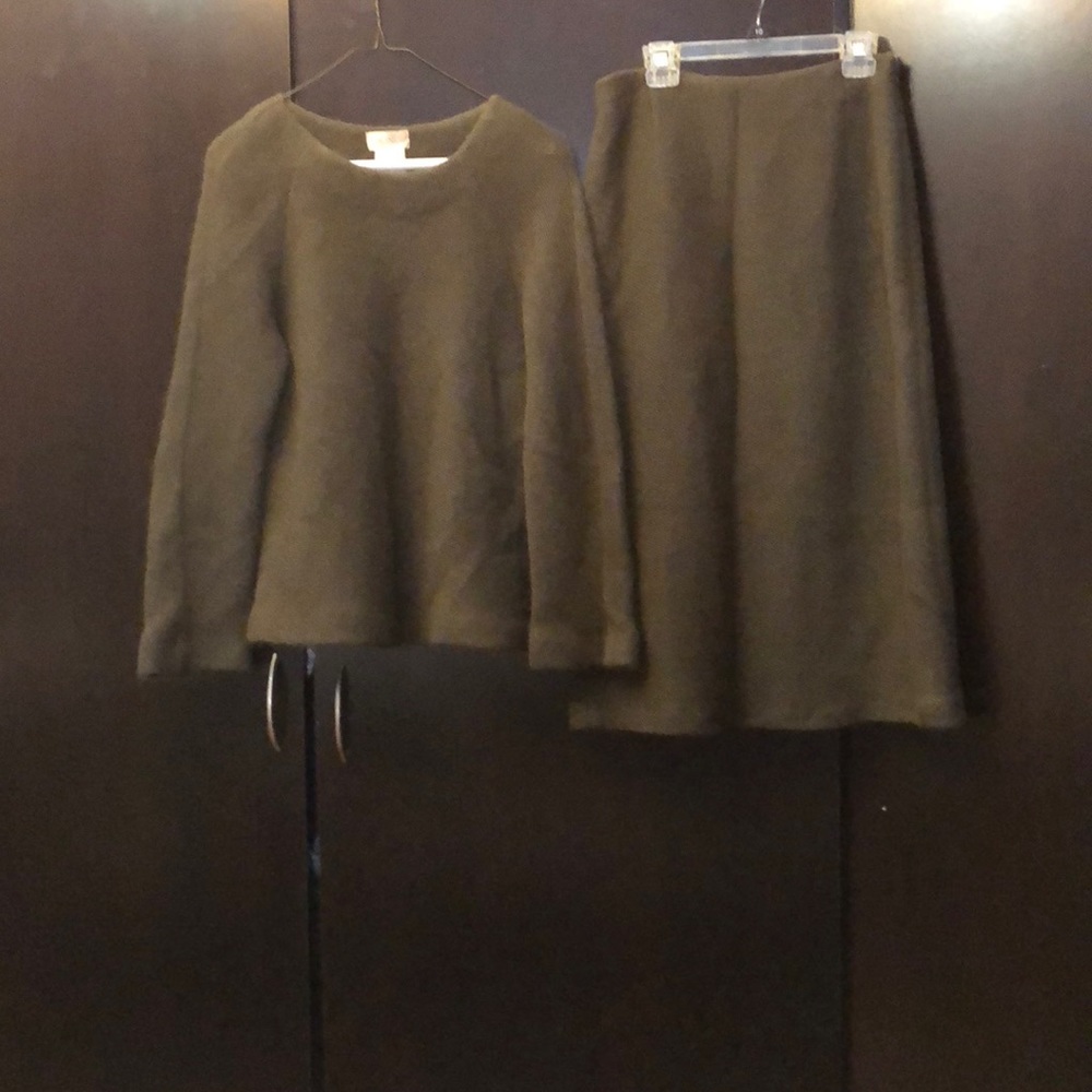 Vintage Mondi 2pc skirt and top